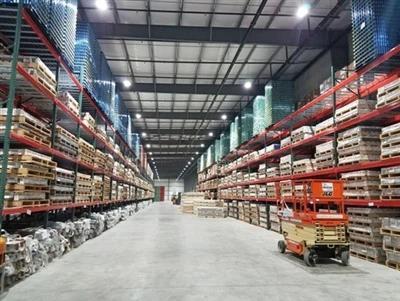 Nima uchun xavfsiz yuklash ishonchli palletli raf tizimin...